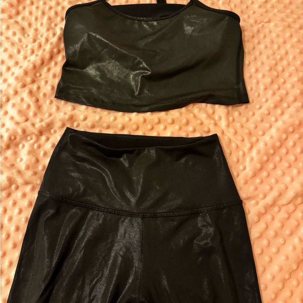 Black Beyond Yoga Shiny Crop Top and High-Waist Leggings Set